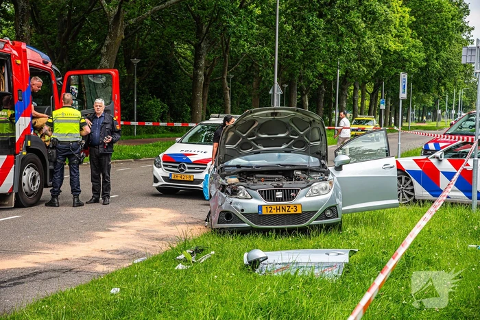 Zwaargewonde na aanrijding met auto's