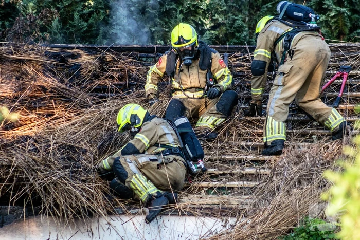 Veel schade na brand in schuur