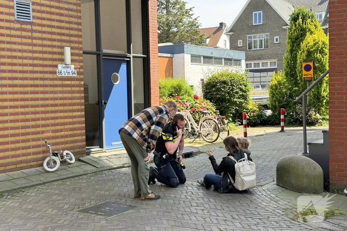Kind op loopfiets gewond bij aanrijding met automobilist