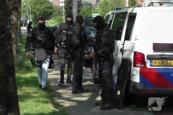 Massale politie-inzet voor verdachte situatie