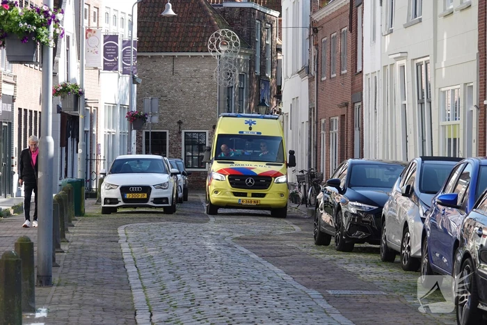 Dame aangereden door scooterbestuursters