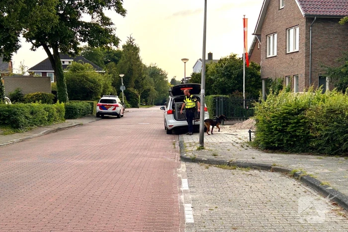 Politie zet honden in na melding inbraak