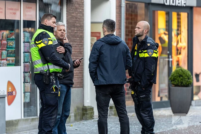 Veel schade na plofkraak pinautomaat
