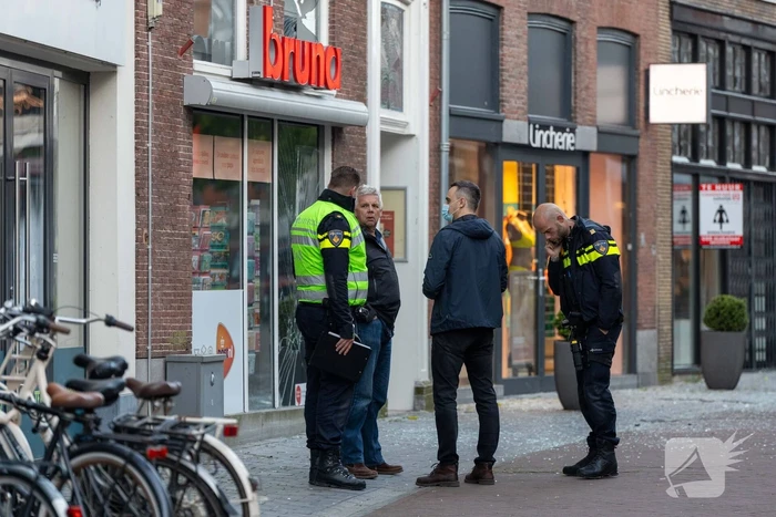 Veel schade na plofkraak pinautomaat