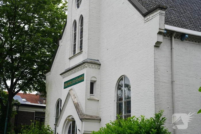 Kerkgebouw gaat in de verkoop