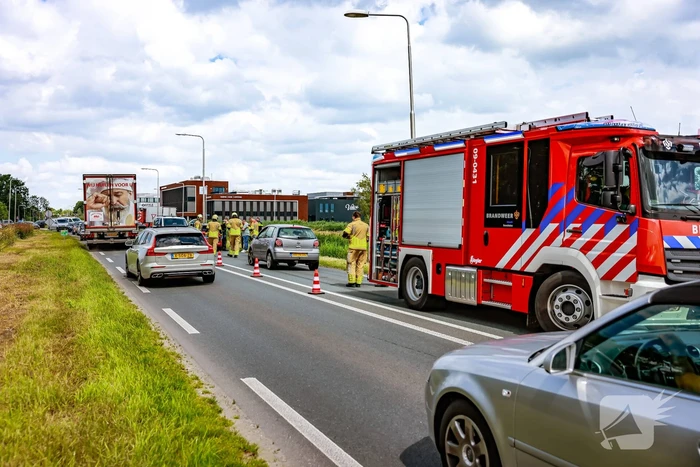 Provincialeweg deels dicht door aanrijding