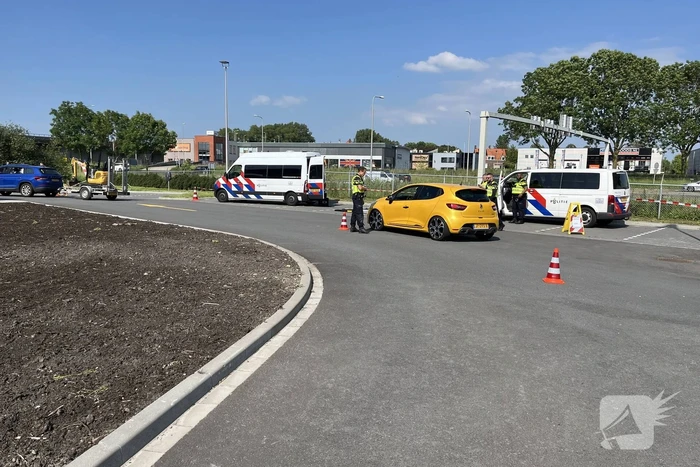 Koninklijke Marechaussee assisteert bij verkeerscontrole