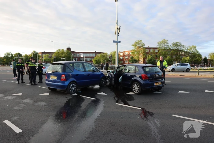 Forse schade bij botsing meerdere voertuigen