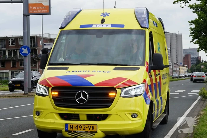 Scooterrijder gewond bij aanrijding met automobilist