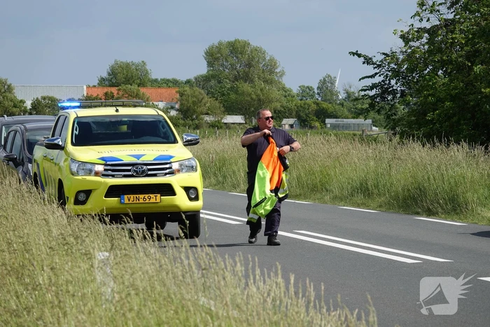 Auto afgesleept bij kop-staartbotsing