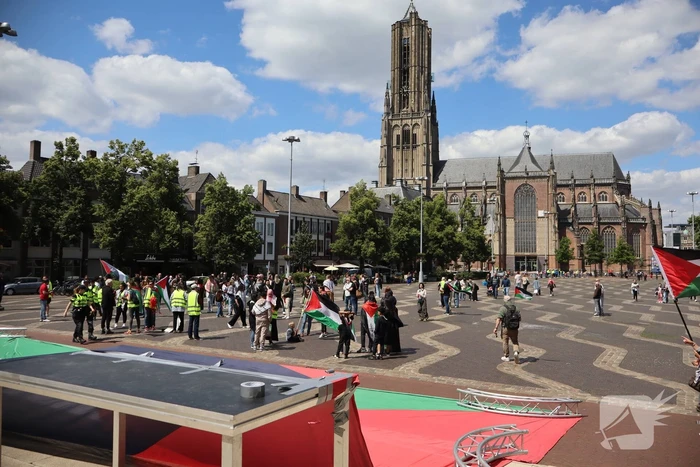 Veel demonstranten bij Pro Palestina demonstratie