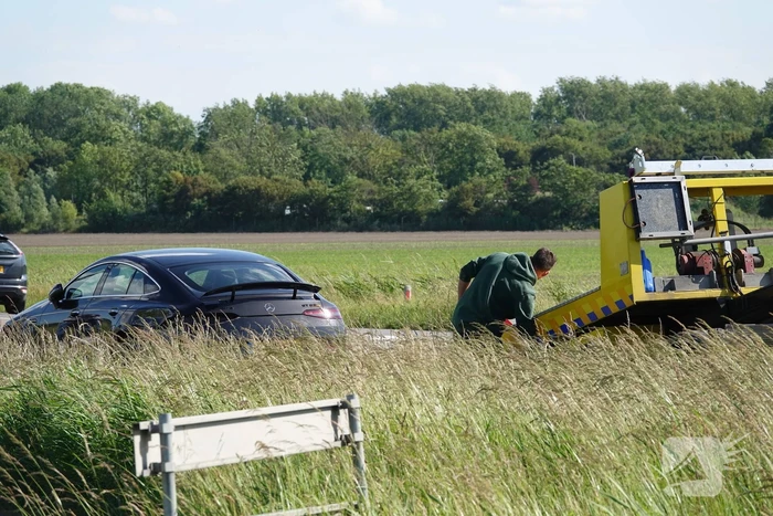 Camper klapt achterop personenauto