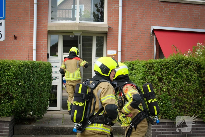 Brandweer ventileert woning na vergeten pannetje op het vuur