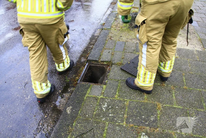 Brandweer ingezet voor rook uit het riool