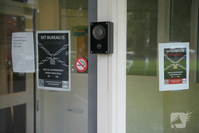 Politiebureaus 24 uur lang gesloten