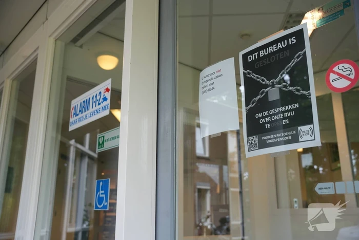 Politiebureaus 24 uur lang gesloten