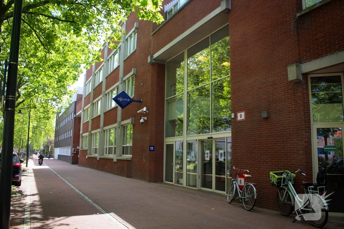 Drie politiebureaus in Leiden voor 24 uur gesloten