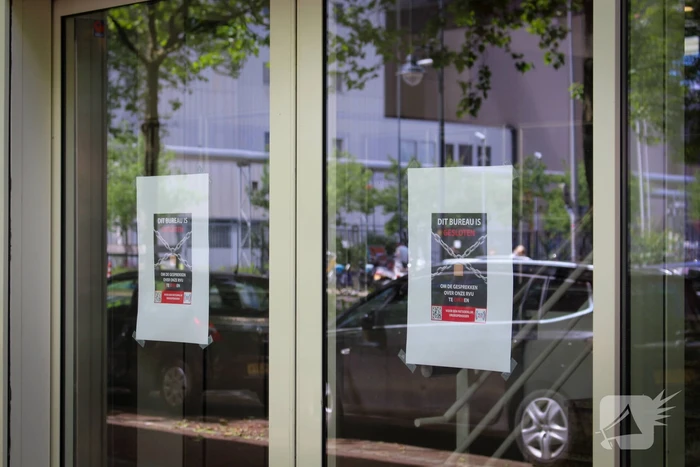 Drie politiebureaus in Leiden voor 24 uur gesloten