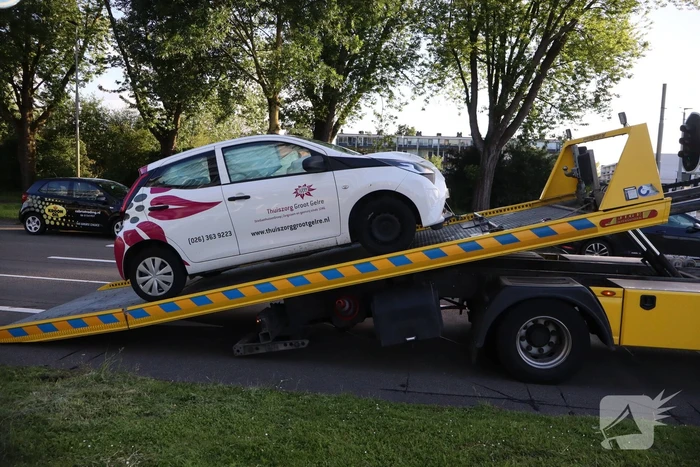 Kop-staart aanrijding voor verkeerlichten