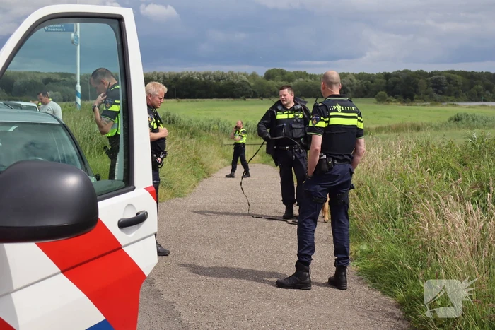 Bestuurder negeert stopteken en wordt tot stilstand gedwongen