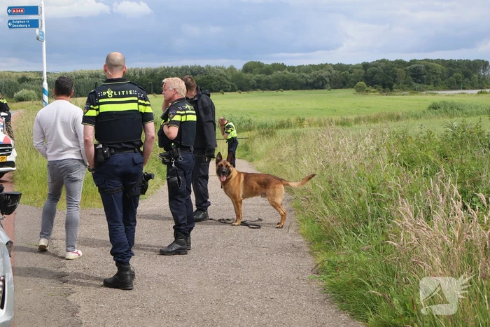 Bestuurder negeert stopteken en wordt tot stilstand gedwongen