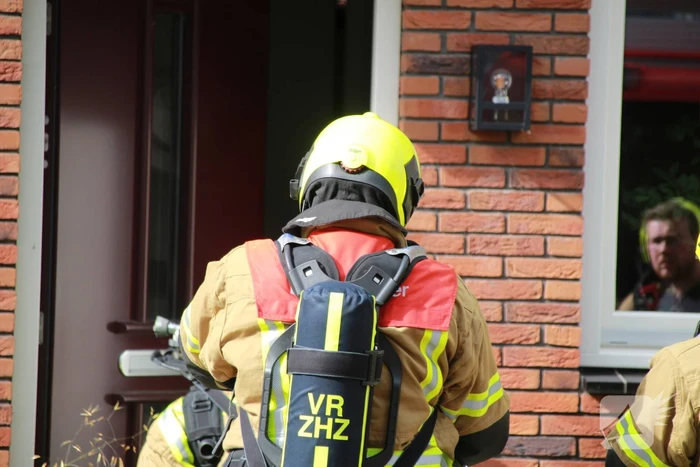 Brandweer komt met Cobra Coldcutter naar woningbrand
