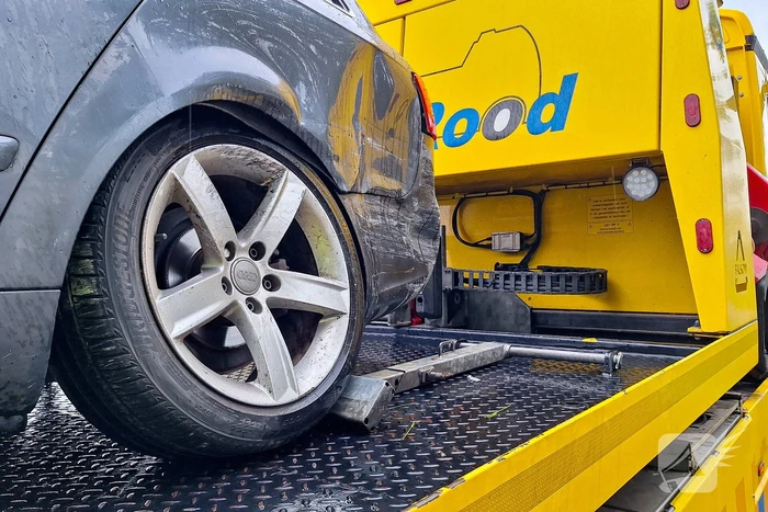 Flinke schade bij aanrijding op kruising