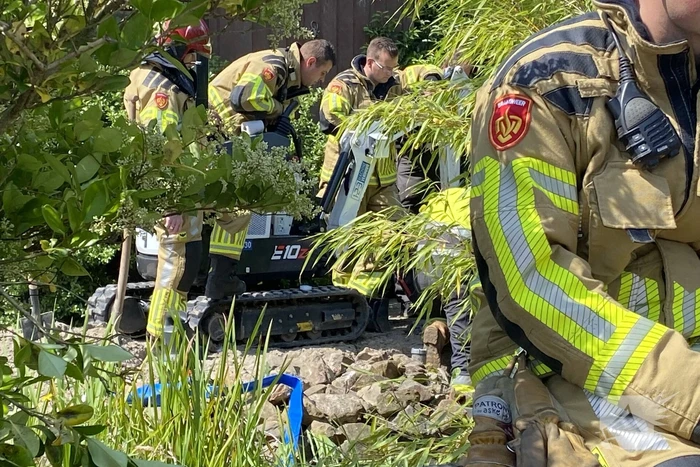 Gasleiding geraakt bij werkzaamheden in tuin