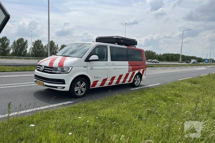 Auto te water na frontale aanrijding met vrachtwagen