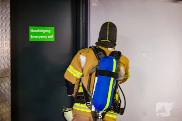Brandweer doet onderzoek in Q-park parkeergarage