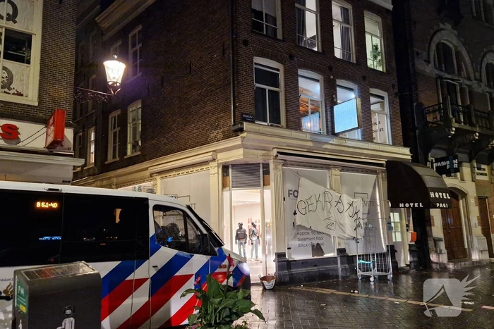 Mobiele eenheid ingezet bij ontruiming kraakpand