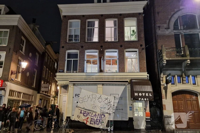 Mobiele eenheid ingezet bij ontruiming kraakpand