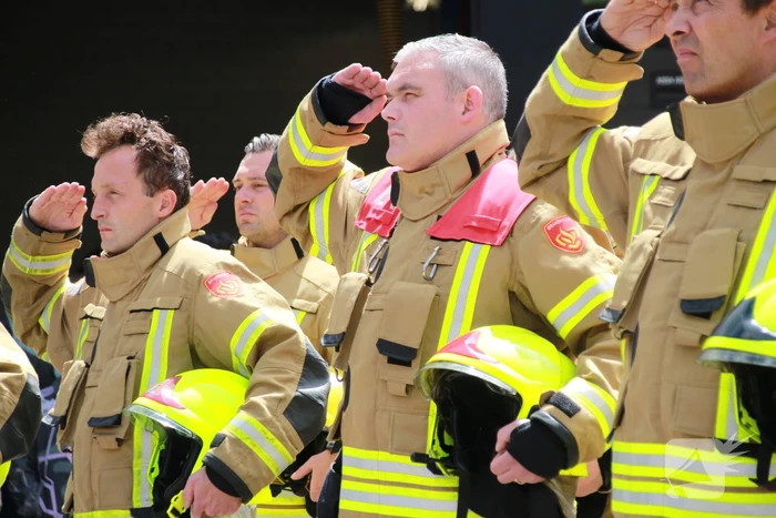 Brandweer herdenkt omgekomen collega's