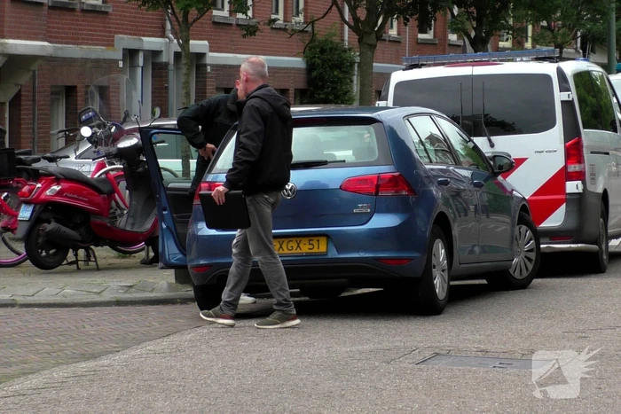 Politie zoekt dader na gewapende overval op buurtwinkel