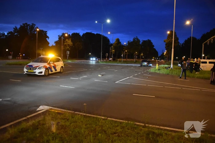 Brommerrijder gewond na frontale botsing met auto