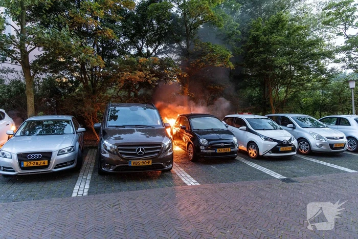 Veel schade na autobrand