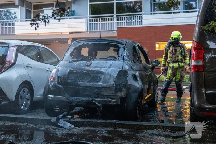 Veel schade na autobrand