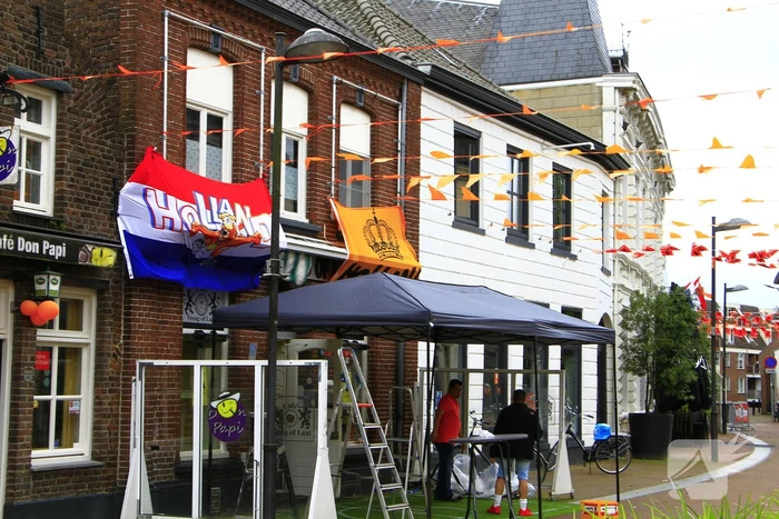Straat kleurt oranje voor eerste EK-duel