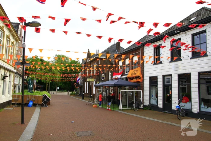 Straat kleurt oranje voor eerste EK-duel