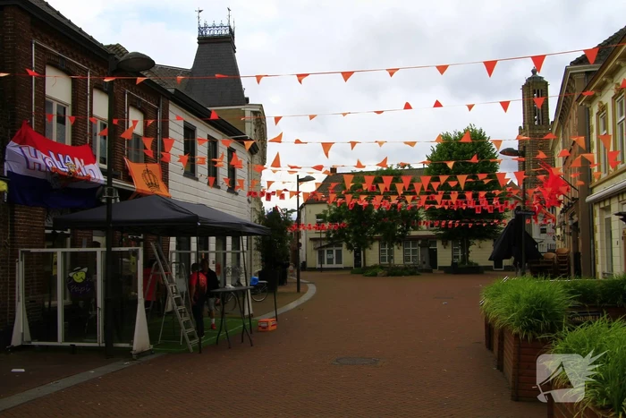 Straat kleurt oranje voor eerste EK-duel