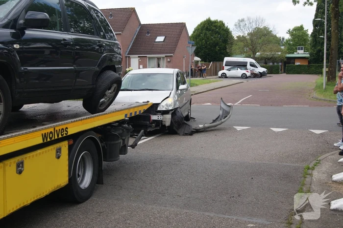 Auto op zijn kop na ongeval