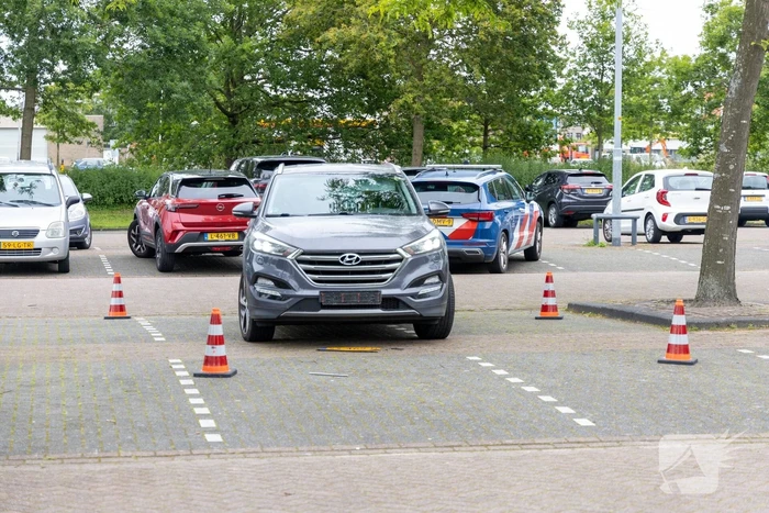 Politieonderzoek op parkeerplaats