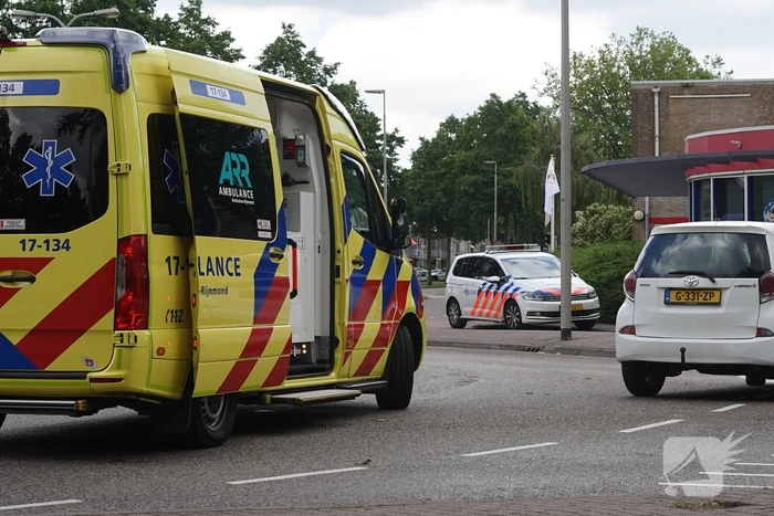 Fietser aangereden, autoruit kapot