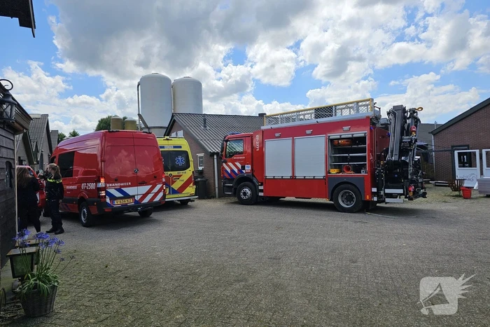 Personen bekneld bij ongeval sportvliegtuig