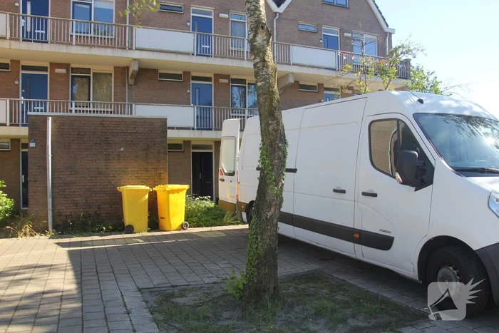 Politie rolt hennepkwekerij in woning op
