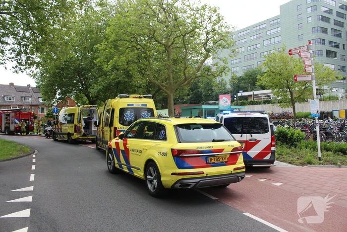 Persoon zwaargewond bij aanrijding met trein