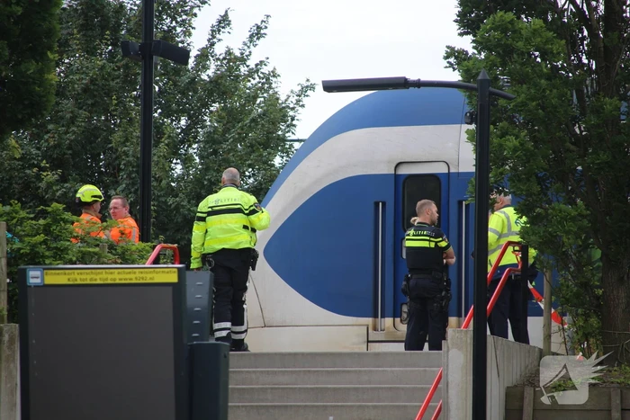 Persoon zwaargewond bij aanrijding met trein