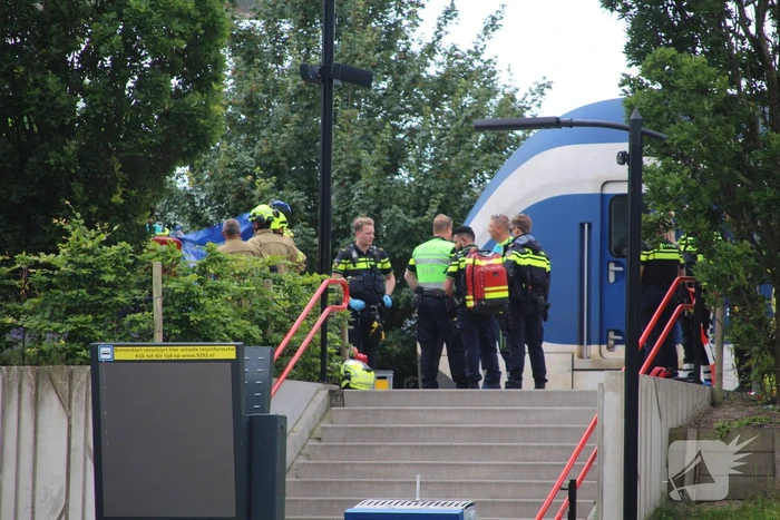 Persoon zwaargewond bij aanrijding met trein