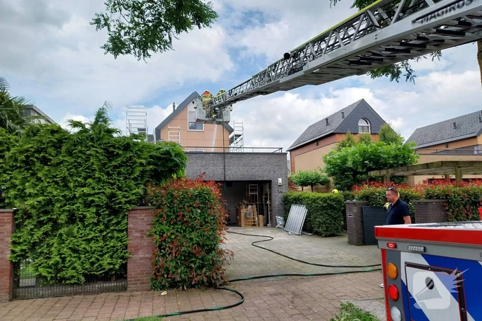 brand zwanebloem hendrik-ido-ambacht