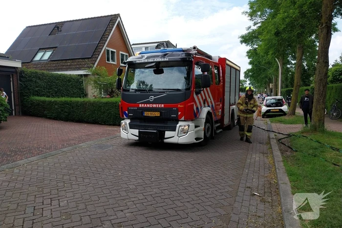 Brand op dak van garage